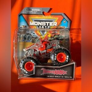 Monster Jam- ThunderRoarus- Series 35